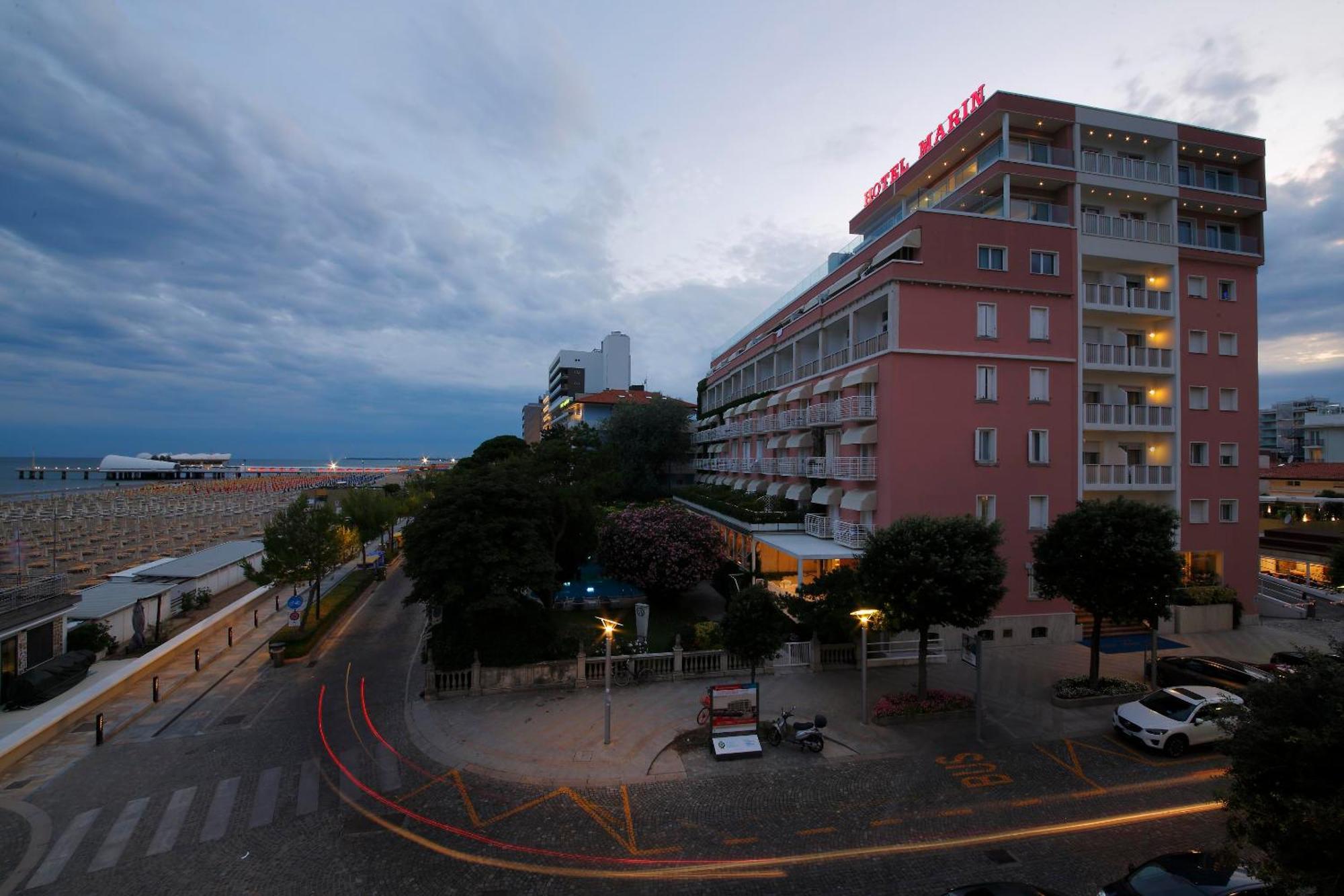 Grande Albergo Marin Ліньяно-Сабб'ядоро Екстер'єр фото