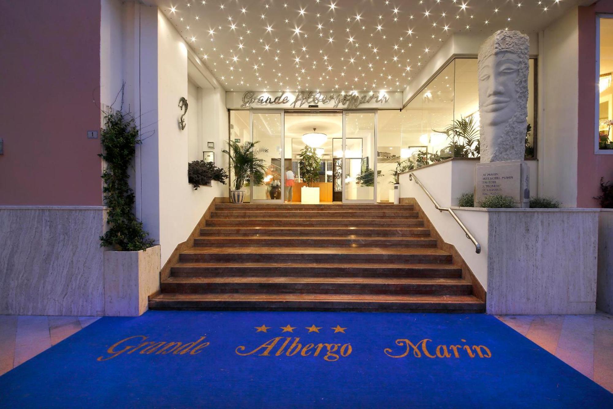 Grande Albergo Marin Ліньяно-Сабб'ядоро Екстер'єр фото